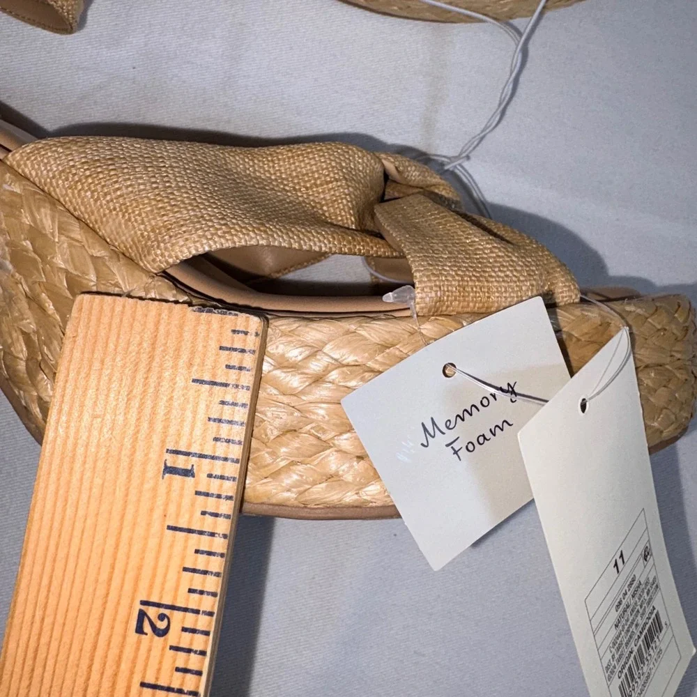 A New Day Platform Sandals 11 Tan New Woven Straw Knotted Block Heel Espadrille